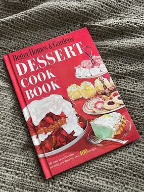 New vintage 1967 Better homes & gardens Dessert cookbook